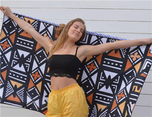 Afbeelding in Gallery-weergave laden, Strandhanddoek van 20 gerecylede plastic flessen - Motief: Wax - SooBluu