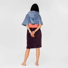 Afbeelding in Gallery-weergave laden, Surfponcho Kiholo - dikke velours - M - Wave Hawaii