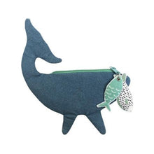 Afbeelding in Gallery-weergave laden, Portemonnee walvis met borduursels - Little Arc Under the Sea - House of Disaster