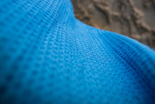 Afbeelding in Gallery-weergave laden, Surfponcho voor op reis - Blauw/Taupe L - Wave Hawaii