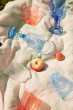 Afbeelding in Gallery-weergave laden, Onbreekbaar wijnglas bubble - peach - set van 2- Rice
