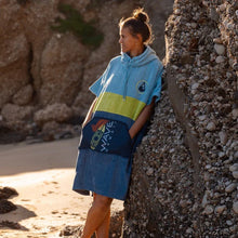Afbeelding in Gallery-weergave laden, Surfponcho Kapalua  - dikke velours - L - Wave Hawaii
