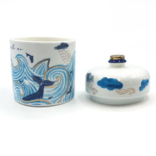 Afbeelding in Gallery-weergave laden, Voorraadpot  - By the Sea - House of Disaster
