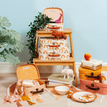 Afbeelding in Gallery-weergave laden, Kinderkofferset 3 in 1 met regenboog - Sass &amp; Belle
